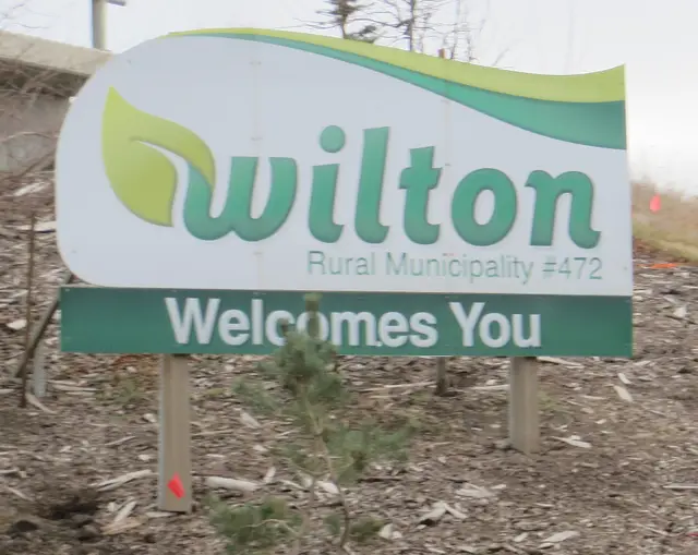 Wilton RM welcome sign